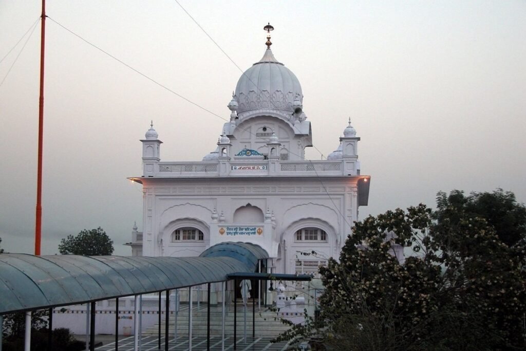 gurdwara_sri_sanh_sahib1